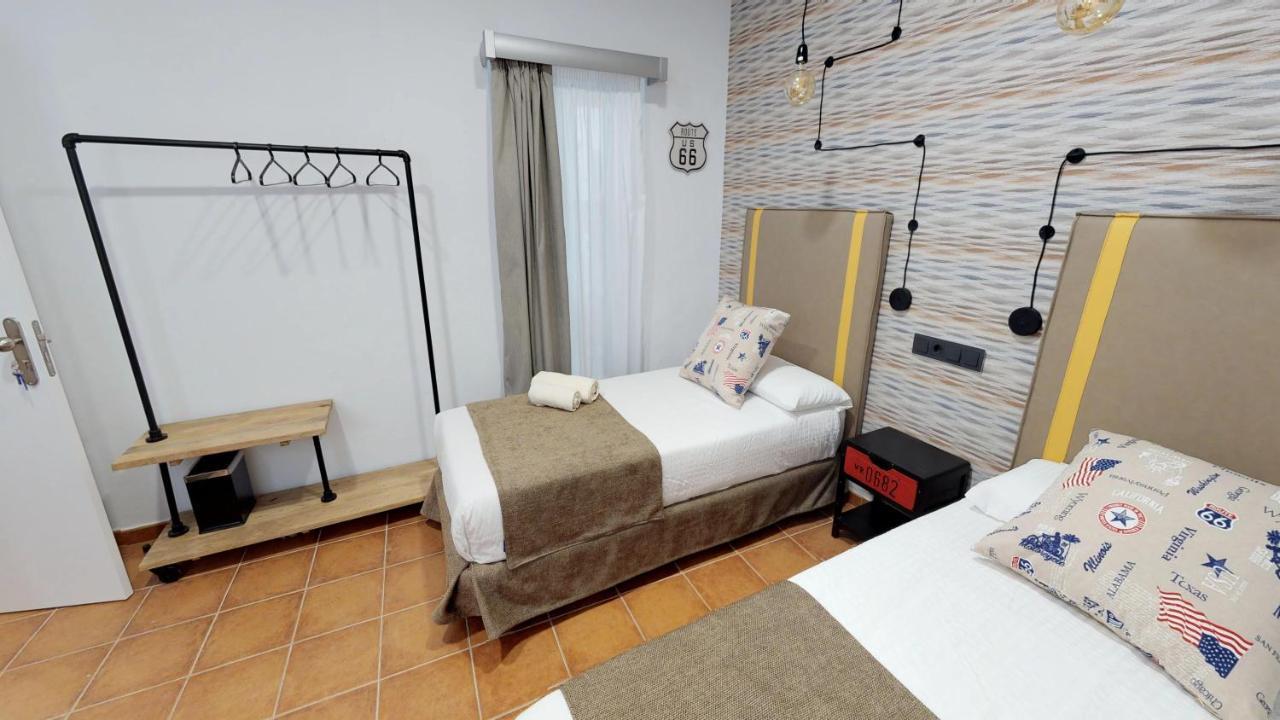 Hostal Boutique La Espanola Rota Exterior photo